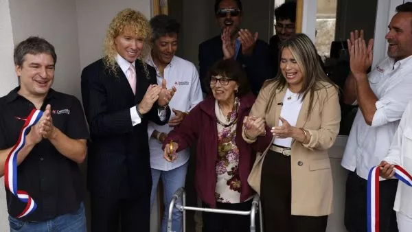 Leonardo Farkas tras inauguración de casas en Canal Chacao