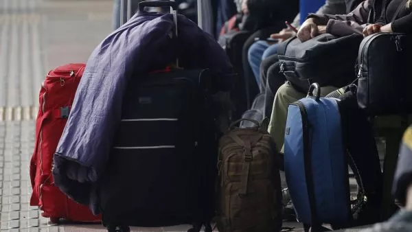 Maletas foto referencial