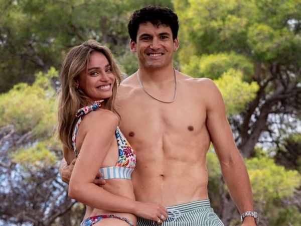 Esteban Grimalt y Trinidad de la Noi anunciaron su compromiso