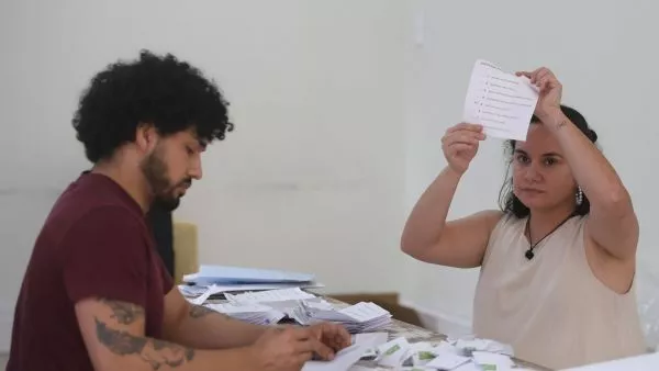 A qué hora abren las mesas de votación