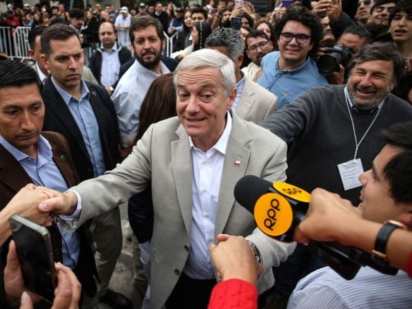 Kast ganó en TODAS las regiones