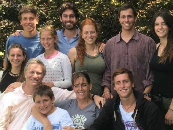 Cuántos hijos tiene Kast y cómo se llaman