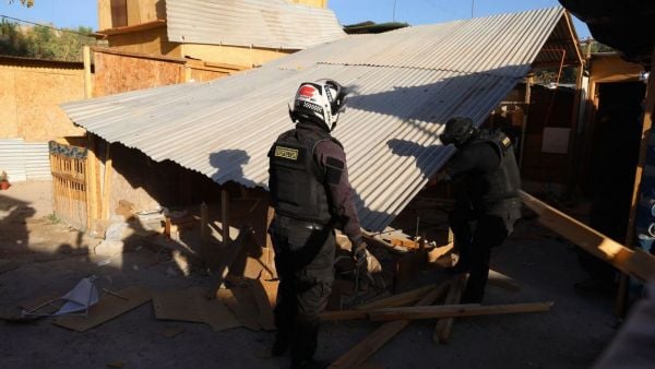 Desalojo campamento El Trébol