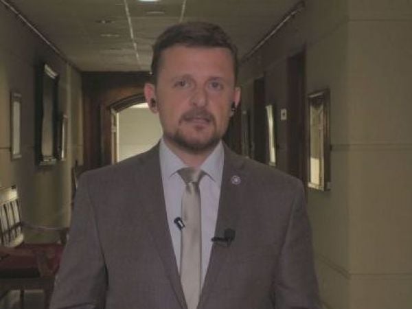 Diputado Schubert y dichos de Petro contra Kast