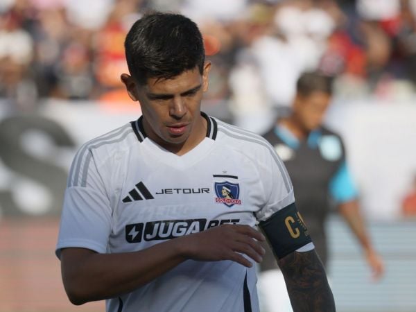 Esteban Pavez habría decidido respetar el año de contrato que le resta con Colo Colo