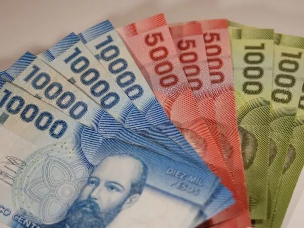 Billetes. ¿De cuánto será el reajuste del sector público 2026?