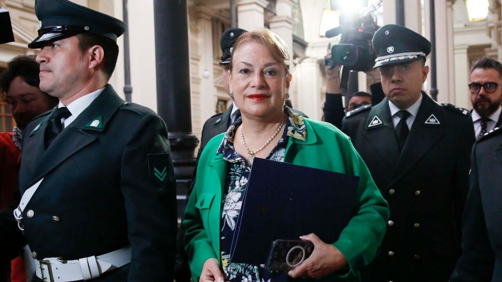 Corte acoge querella de capítulos presentada contra exministra Vivanco