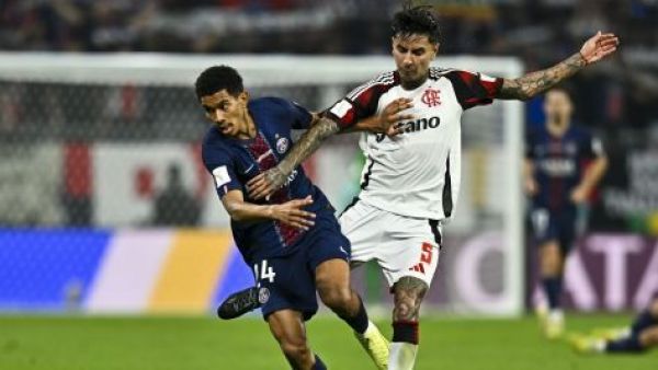 Erick Pulgar en la final de la Copa Intercontinental 2025 entre Paris Saint Germain y Flamengo