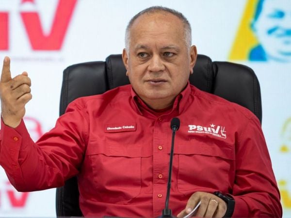 Diosdado Cabello dice que Venezuela está bajo 