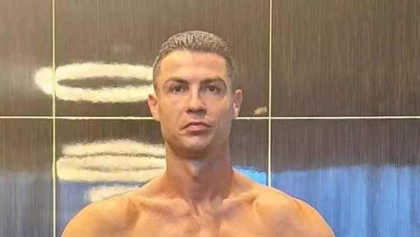 Cristiano Ronaldo causó sensación en redes sociales con una fotografía de su cuerpo