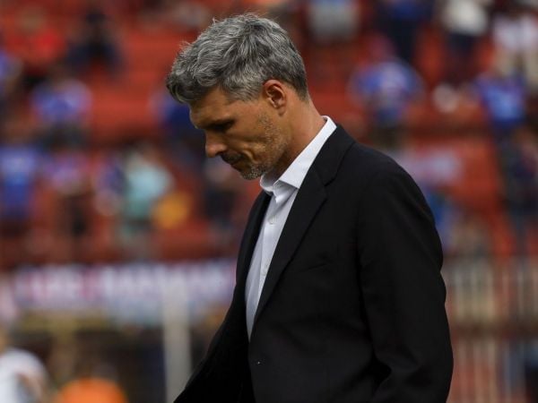 Dos refuerzos solicitados por Fernando Ortiz estarían cada vez más lejos del Monumental.