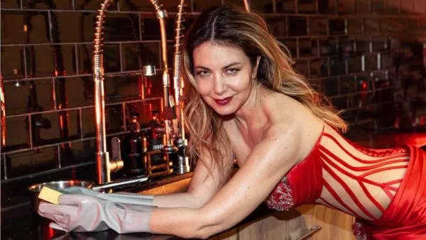 Mónica Godoy novio españa