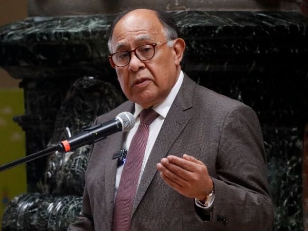 Senado revisa AC contra ministro