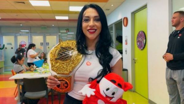 Stephanie Vaquer Campeona de WWE y su inspiradora visita a Teletón