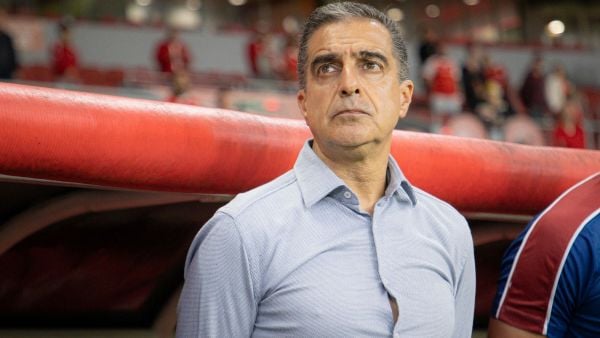 Renato Paiva no llegó a la U de Chile por un tema económico.