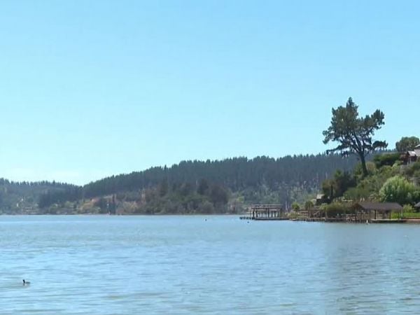 Habitantes de Vichuquén buscan ponerse de pie