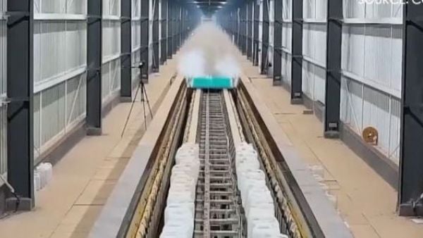 New maglev speed record. Train