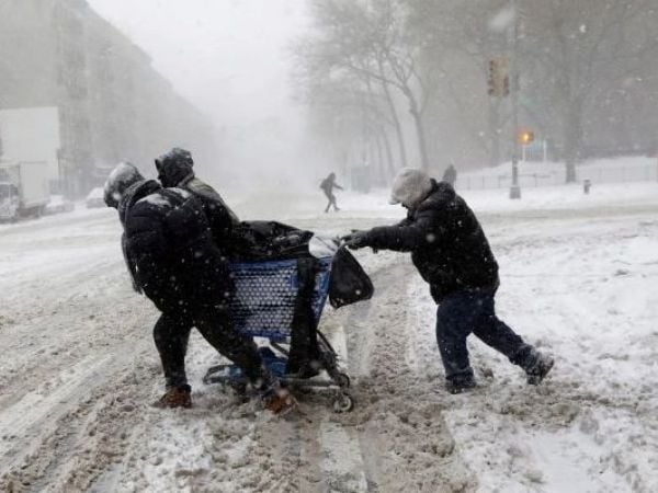 Más de 1.700 vuelos suspendidos en Nueva York por fuerte tormenta