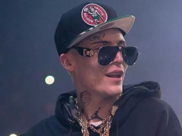 Marcianeke cambio físico