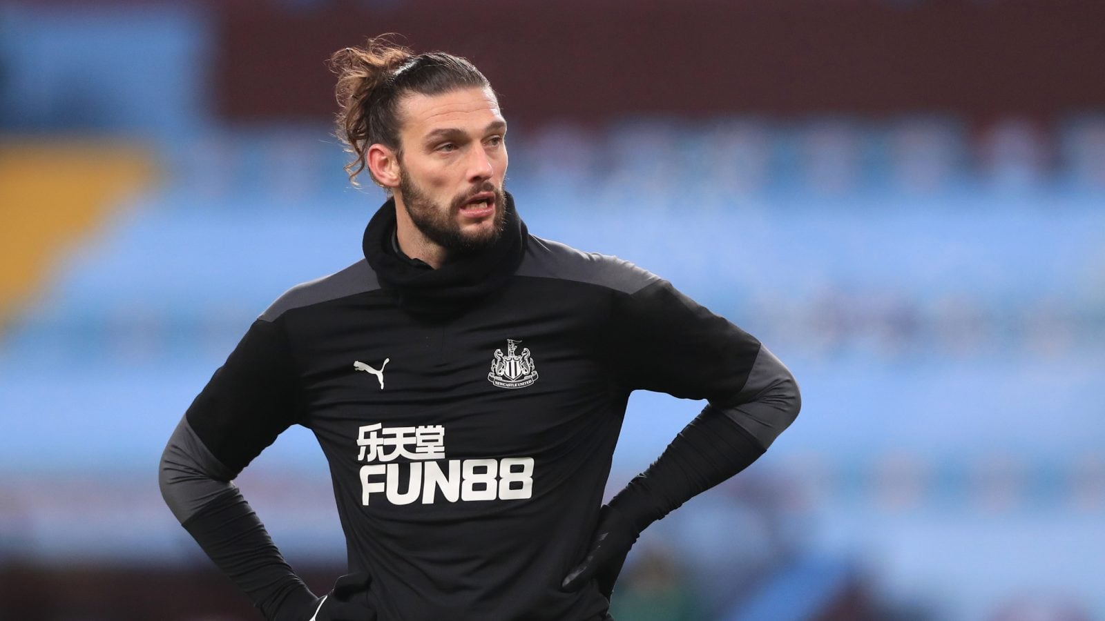 Andy Carroll jugando por el Newcastle