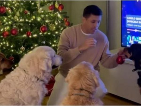 Alexis Sánchez en Nochebuena y Navidad con sus mascotas