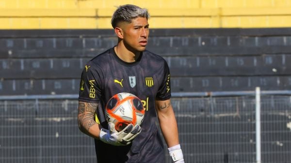 Brayan Cortés jugando por Peñarol