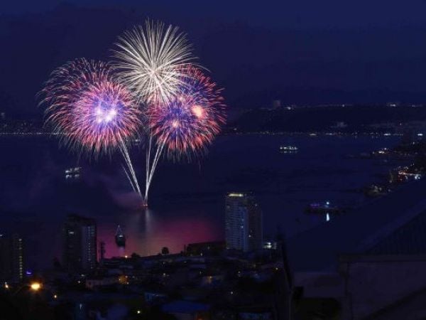 Fuegos artificiales en Valparaíso