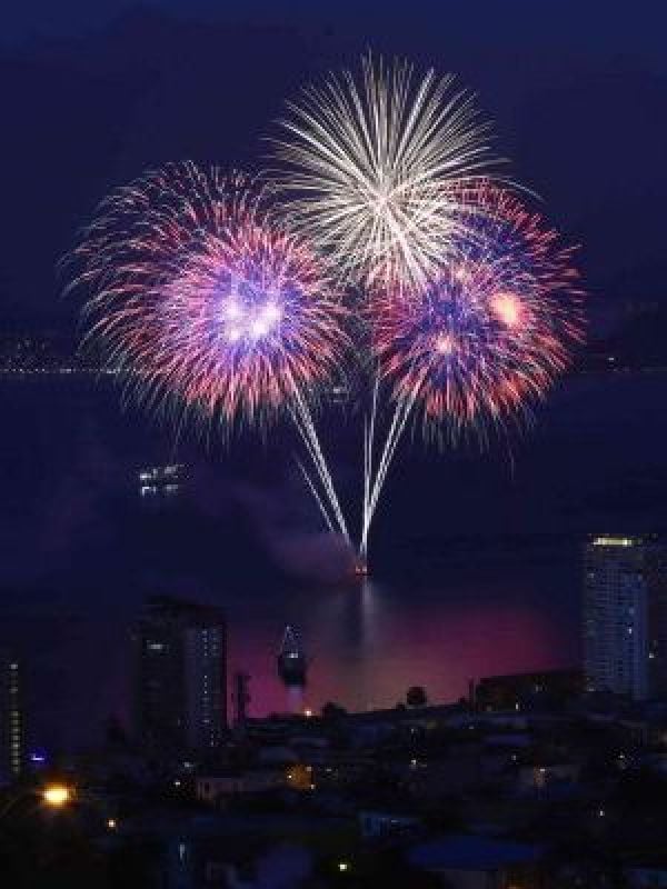 Fuegos artificiales en Valparaíso