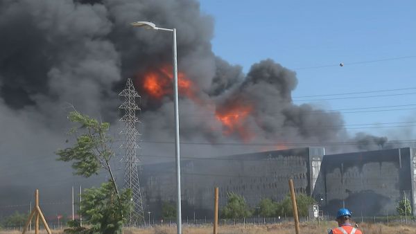 FOTOS | Incendio afecta a bodegas en San Bernardo y obliga a amplio despliegue de emergencia