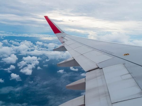 Aeropuerto de San Juan suspende mayoría de sus vuelos