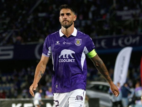 Joaquín Larrivey jugando por Deportes Concepción