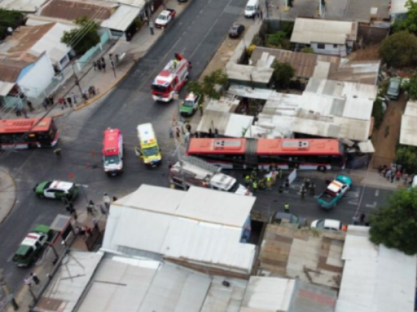 ciclista muere peñalolen bus red