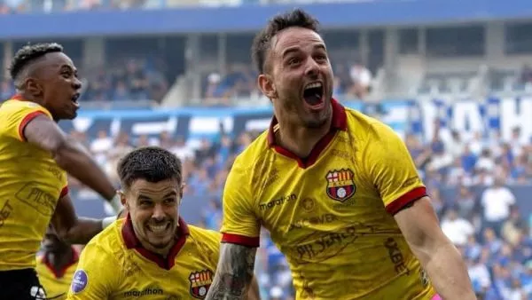 Barcelona de Ecuador anunció la partida de Octavio Rivero a la U de Chile