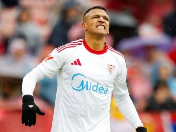 Alexis Sánchez encendió las alarmas en Sevilla de cara al duelo ante Celta de Vigo