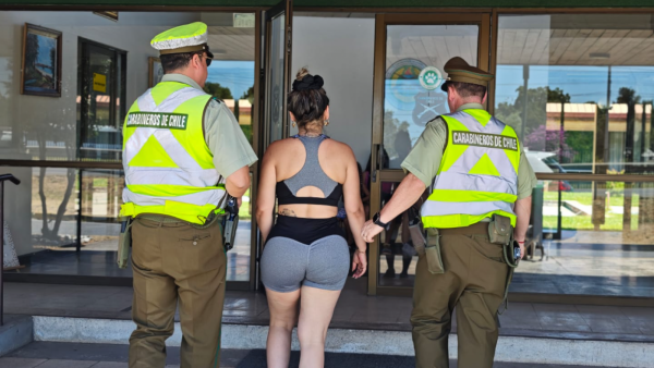 Mujer detenida por conducción temeraria