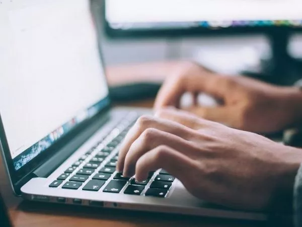 Estafa de Booking en línea