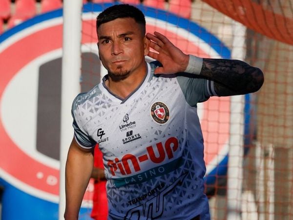 Daniel Castro sería pretendido por Colo Colo para la temporada 2026