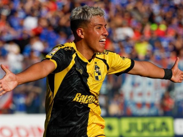 Coquimbo Unido presentó nueva camiseta