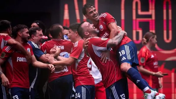 Selección chilena de la Kings League celebrando su triunfo ante Alemania