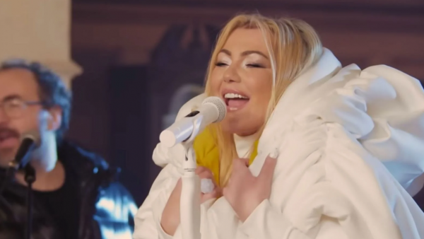 El polemico video de La Oreja de Van Gogh