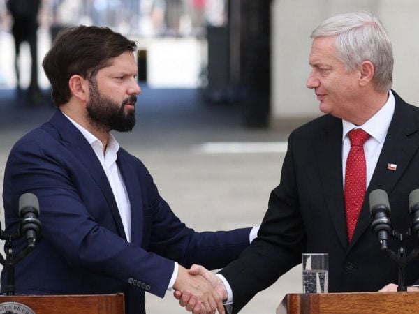 Reunión entre Kast y Boric por incendios forestales.