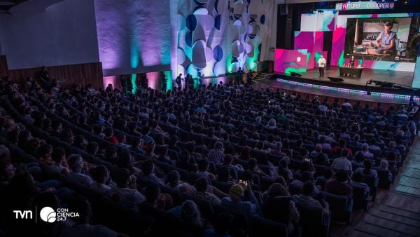 Autoridades y expositores internacionales durante la jornada de cierre de Congreso Futuro 2026 en Santiago de Chile.
