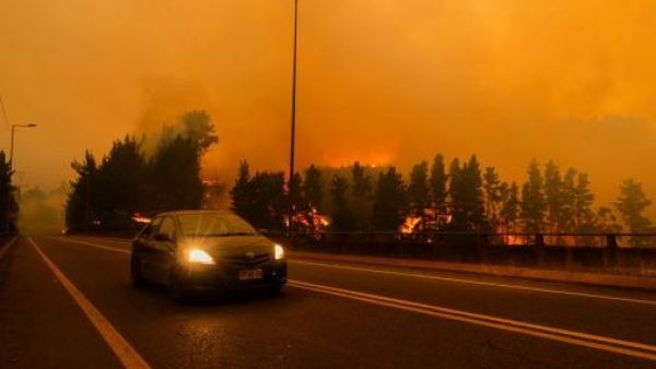 Regla del 30-30-30: el peligroso escenario climático que complica el combate de incendios forestales