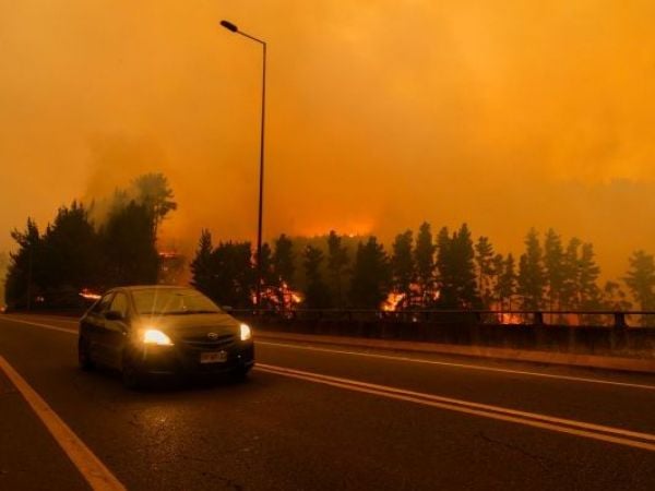 Regla del 30-30-30: el peligroso escenario climático que complica el combate de incendios forestales