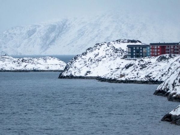 Aumenta la tensión en Groenlandia: llegan militares daneses en medio de amenazas de Trump
