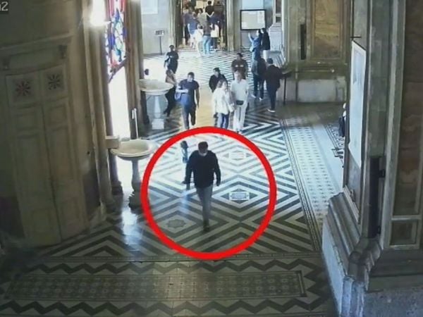 Detienen a responsable de robo en Catedral de Santiago.