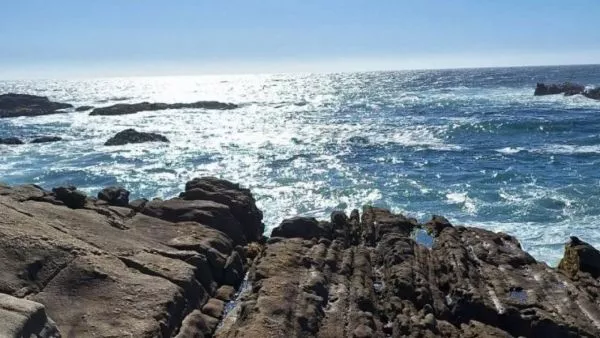 Prensa argentina resalta playa chilena