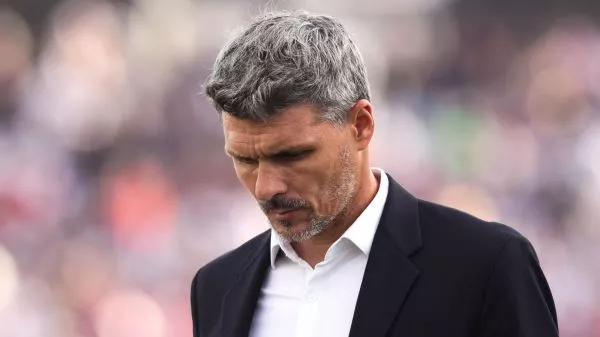 Fernando Ortiz cabizbajo