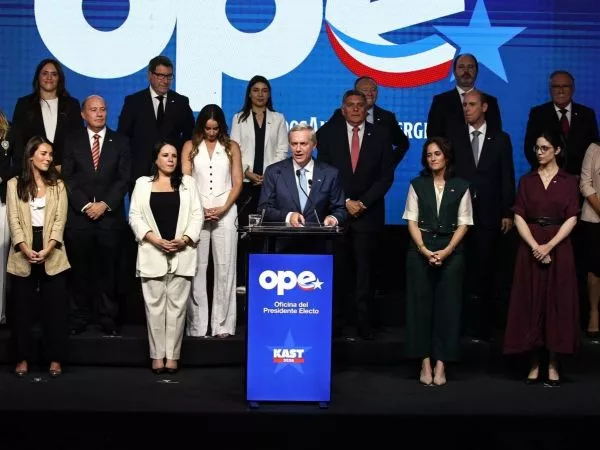 Las series, libros y películas favortitas del Gabinete de Kast