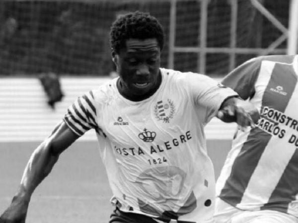 Nassur Bacém disputando un partido